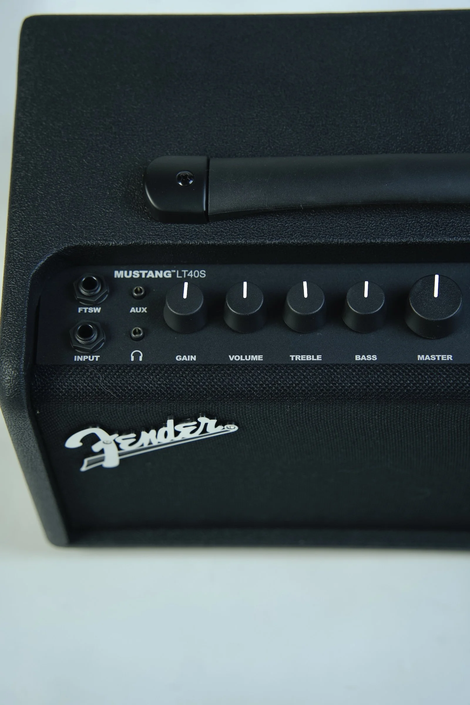 Fender Rumble 25 V3 Bass Amplifier — David's Guitar Loft